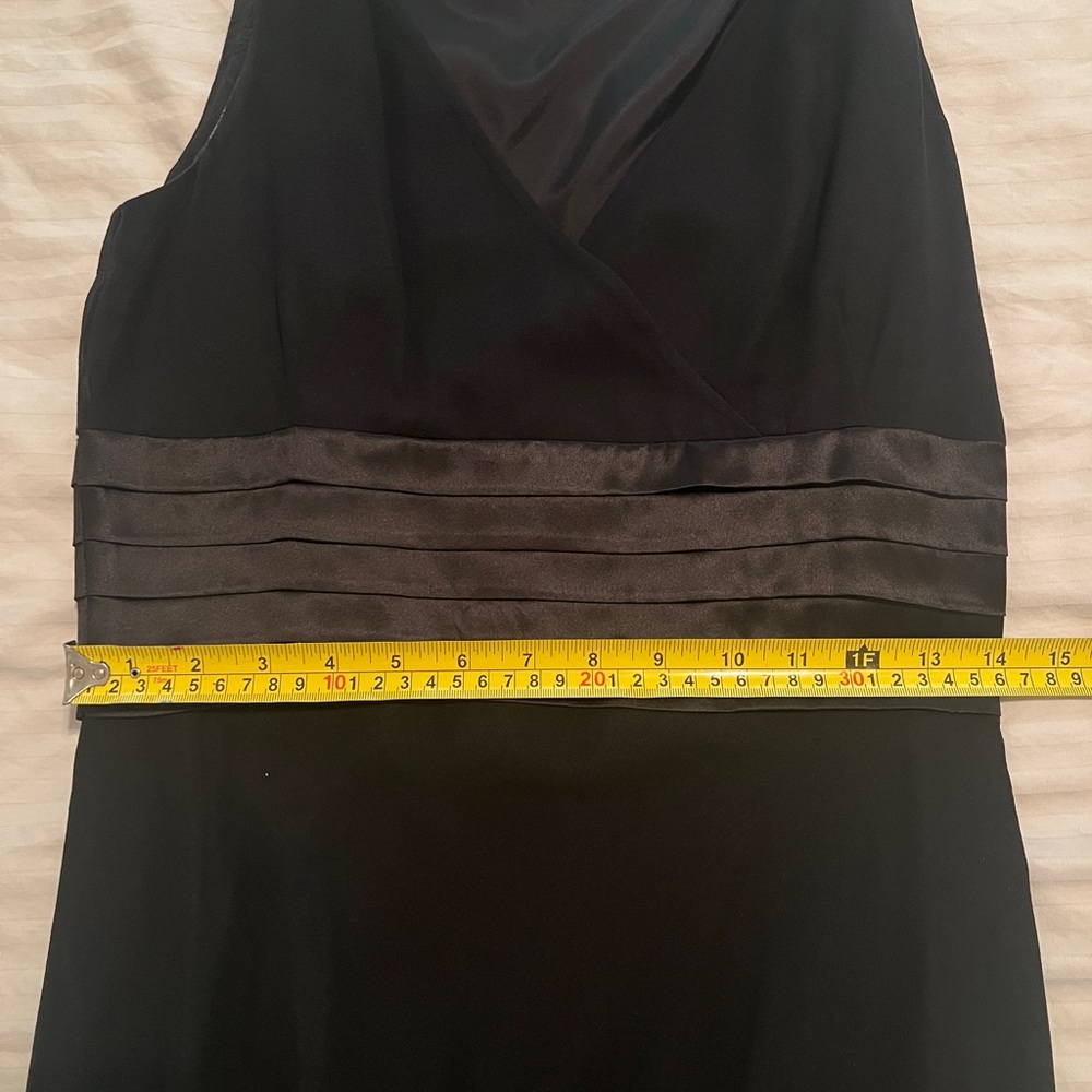Maggie London black cocktail dress - Picture 9 of 9